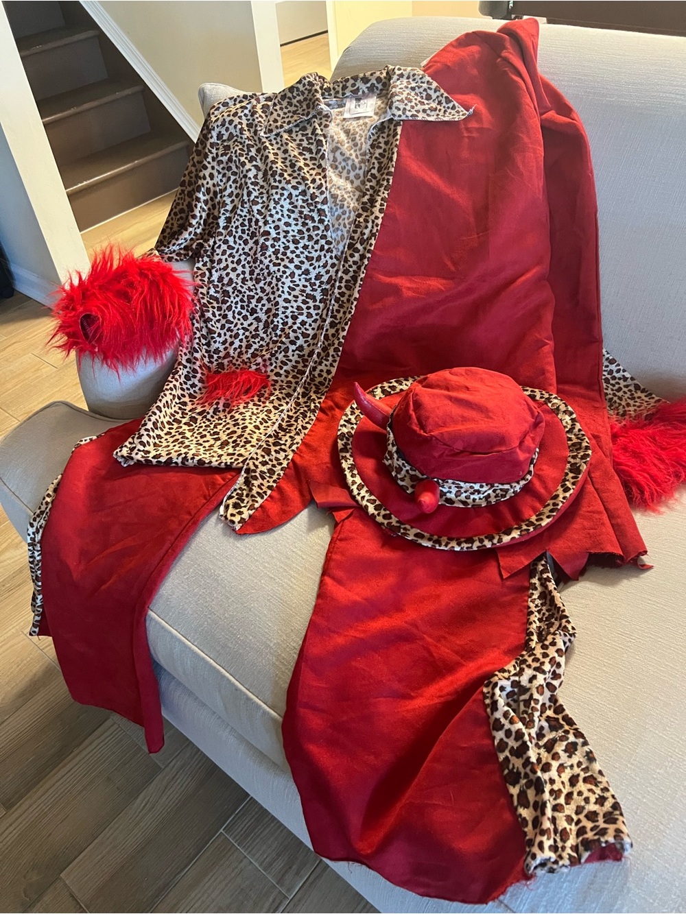 Pony Express Leopard Print Halloween Costume 4pc Set Red One Size